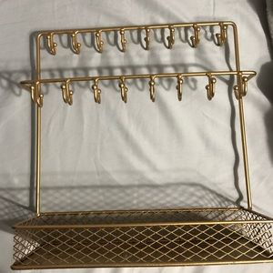 gold jewelry stand
